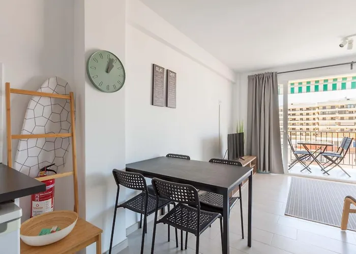 With Balcony By Costarentals - Ref 92