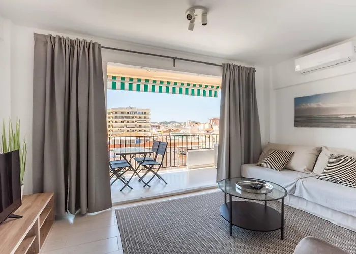 Apartment With Balcony By Costarentals - Ref 92 *